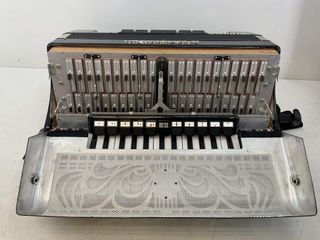 acordeon weltmeister caprice 120 bajo