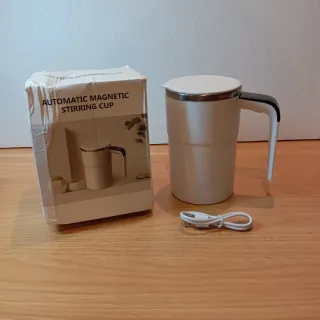 Caneca elétrica automática para misturar bebidas