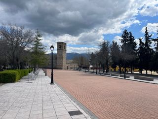 CHALET CON PISCINA. Villanueva del Arzobispo