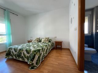 CHALET CON PISCINA. Villanueva del Arzobispo