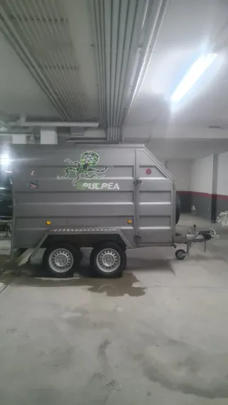 Remolque cerrado metalico Speedrem