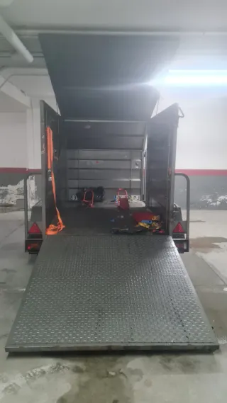 Remolque cerrado metalico Speedrem