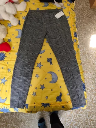 Pantalón C&A cuadros gris talla M