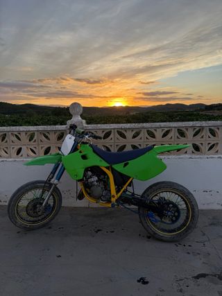 Cambio llantas Supermotard por Cros