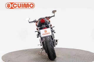 TRIUMPH STREET TRIPLE