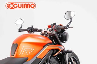 TRIUMPH STREET TRIPLE