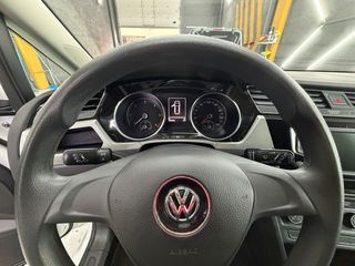 Volkswagen Touran 2016