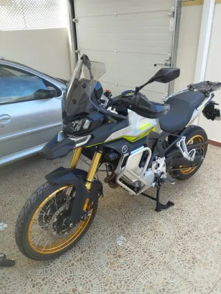 Voge 900 DSX 2025 - 4.000 km