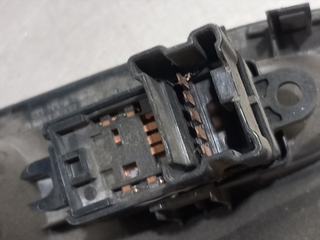 MANDO ELEVALUNAS TRASERO DERECHO NISSAN JUKE (F15