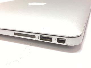 portatil apple apple macbook air core i5 1.8 13 (2017) (a1466)