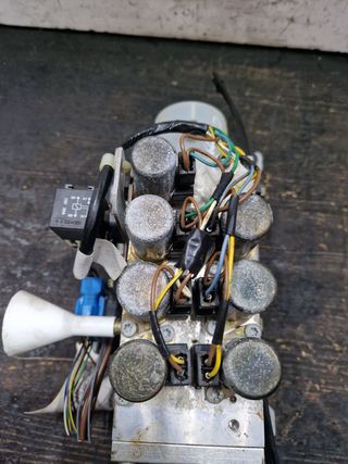 BOMBA SUSPENSION MERCEDES-BENZ CLK (BM 208) COUPE A2088000030