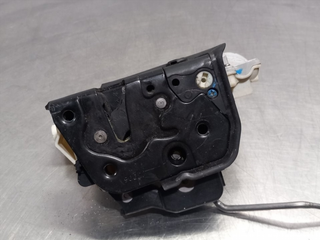 CERRADURA PUERTA TRASERA DERECHA AUDI A4 BERLINA