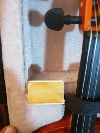 Violín 4/4 con funda y arco