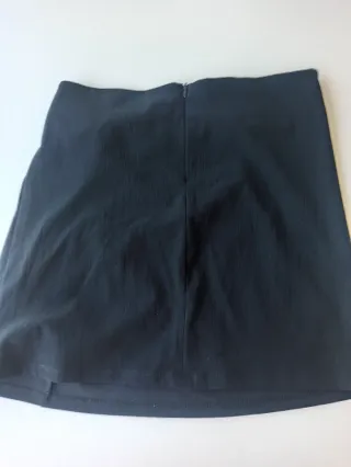 Falda negra mujer con nudo lateral