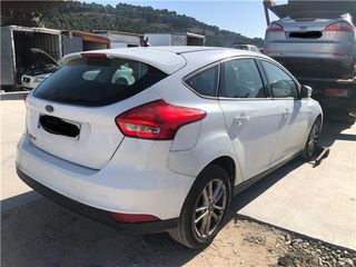 FARO DEL. IZDO. Ford Focus Berlina (CEW)(2014->) 1.6 Trend + [1,6 Ltr. - 85 kW TDCi CAT]