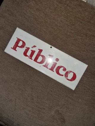 Rotulo metalico  #Público Vintage