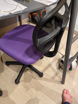 Silla de escritorio ergonómica púrpura