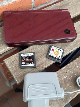 Nintendo DSi XL Viola