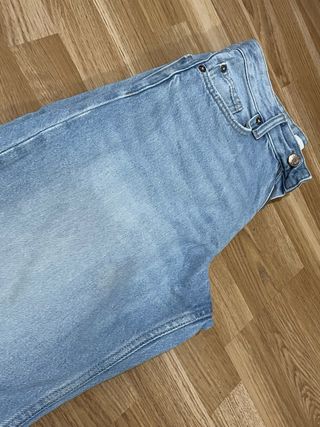 Pantalones vaqueros Bershka