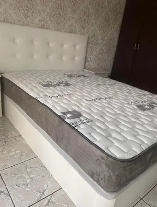 Cama completa con base y cabecero