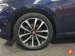 Fiat Tipo 1.4 16v Lounge 70kW (95CV) gasolina 5p.