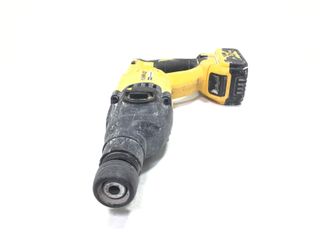 taladro a bateria dewalt 18v xr brushless