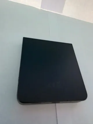 Samsung Galaxy Z Flip 7 512GB en garantía