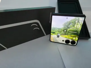 Samsung Galaxy Z Flip 7 512GB en garantía