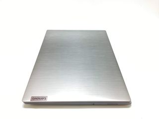 pc portatil lenovo 81w1