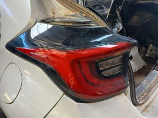 PILOTO TRASERO IZQUIERDO TOYOTA YARIS (XP21)