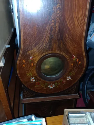 Reloj de pie antiguo madera y latón