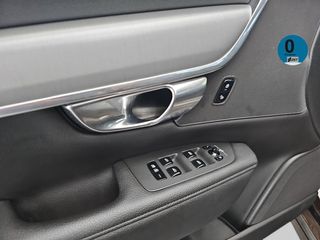 Volvo V90 T8 Momentum AWD Auto 287 kW (390 CV)