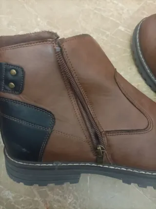 Botines de hombre marrones con cremallera