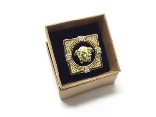 sello oro 18k con piedra con circonita