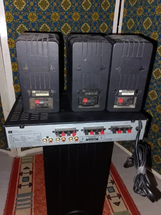 Sistema de Sonido JBL Subwoofer y Altavoces