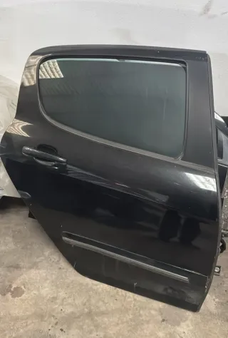 Puerta Trasera Derecha Peugeot 308