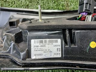 PILOTO TRASERO DERECHO INTERIOR TOYOTA YARIS CROSS