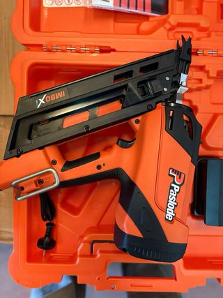 Clavadora Paslode IM90Xi Lithium Kit Completo