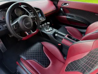 Audi R8 2014