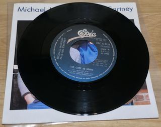 Single Michael Jackson The Girl Is Mine