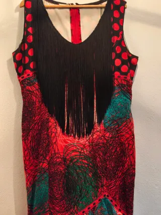 Traje Flamenca Estampado Sin Mangas.