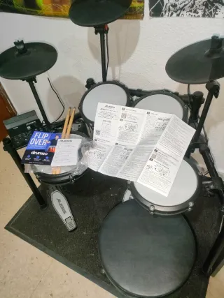 Batería Electrónica Alesis Nitro Max