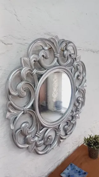 Espejo decorativo plateado