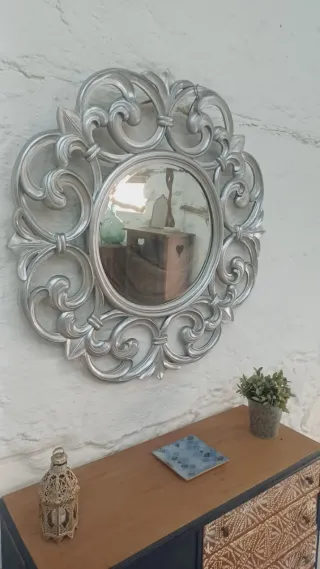 Espejo decorativo plateado