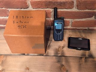 Iridium 9575 telefono satelite con extras