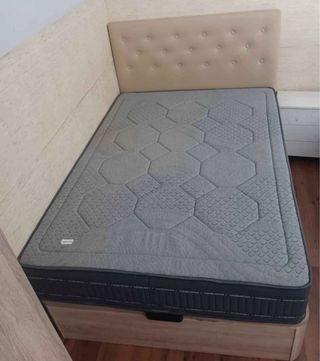 Canapés y colchones en liquidación