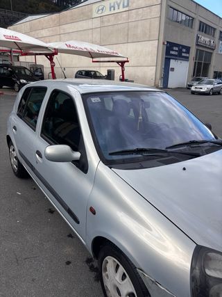 Renault Clio 2001