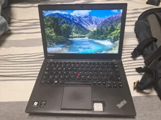 Portátil Lenovo ThinkPad Negro