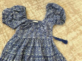 Vestido Zara azul y blanco estampado