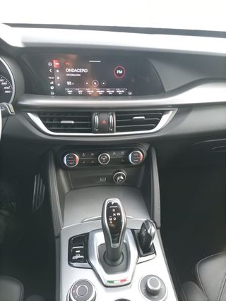 Alfa Romeo Stelvio VELOCE Q4 finales 2021